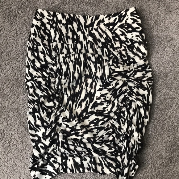 Body by Victoria Leopard print pencil skirt - Picture 2 of 4